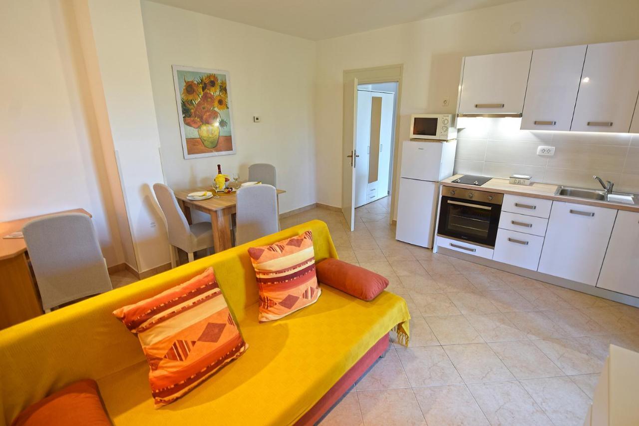 Apartments Bor Medulin Luaran gambar